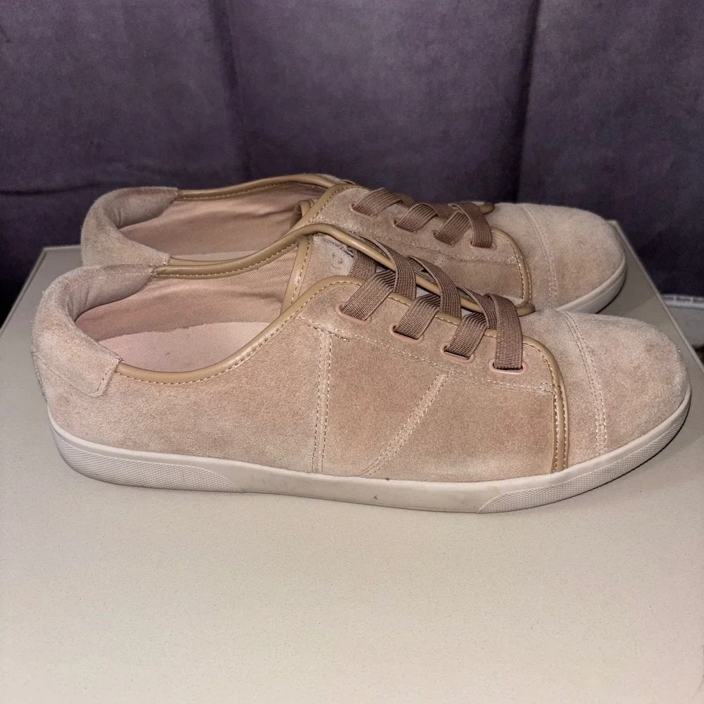 Vionic Jean Suede Sneakers Womens 9 Tan Casual Slip On Travel Minimalist
